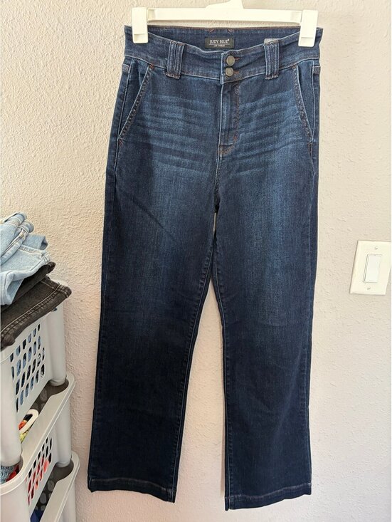 Judy Blue Denim - Judy Blue Wide Leg Dark Wash Jeans size 7/28. 32in inseam